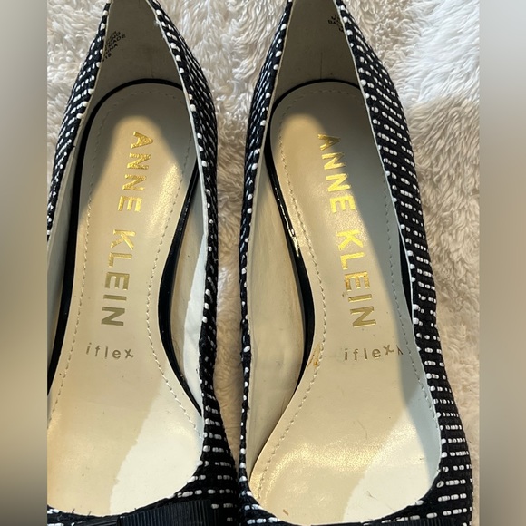 Ann Klein flex pointed heels size 7.5‘M - Picture 5 of 8